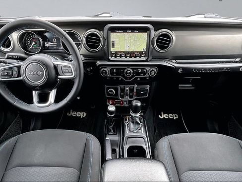 Used 2023 Jeep Wrangler Unlimited Rubicon 4xe AWD/4WD image 9