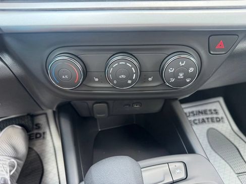 New 2026 Chevrolet Trax LS w/ LS Convenience Package FWD image 20