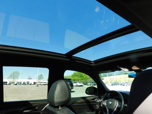 Used 2018 BMW X3 xDrive30i w/ Premium Package image 6