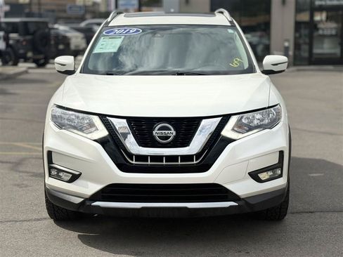 Used 2019 Nissan Rogue SV AWD/4WD image 2