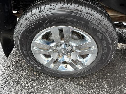 Used 2013 Toyota Tacoma 4WD Double Cab V6 AT Limited ( w/ Limited Pkg image 12