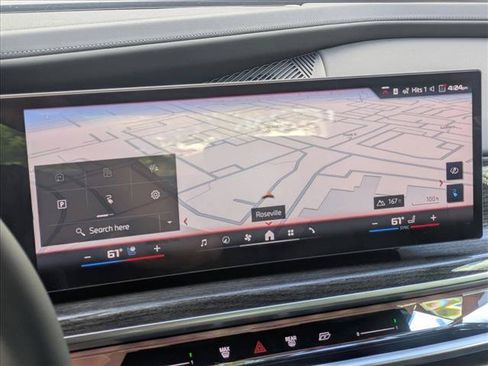 New 2026 BMW i7 M70 w/ Executive Package AWD/4WD image 13