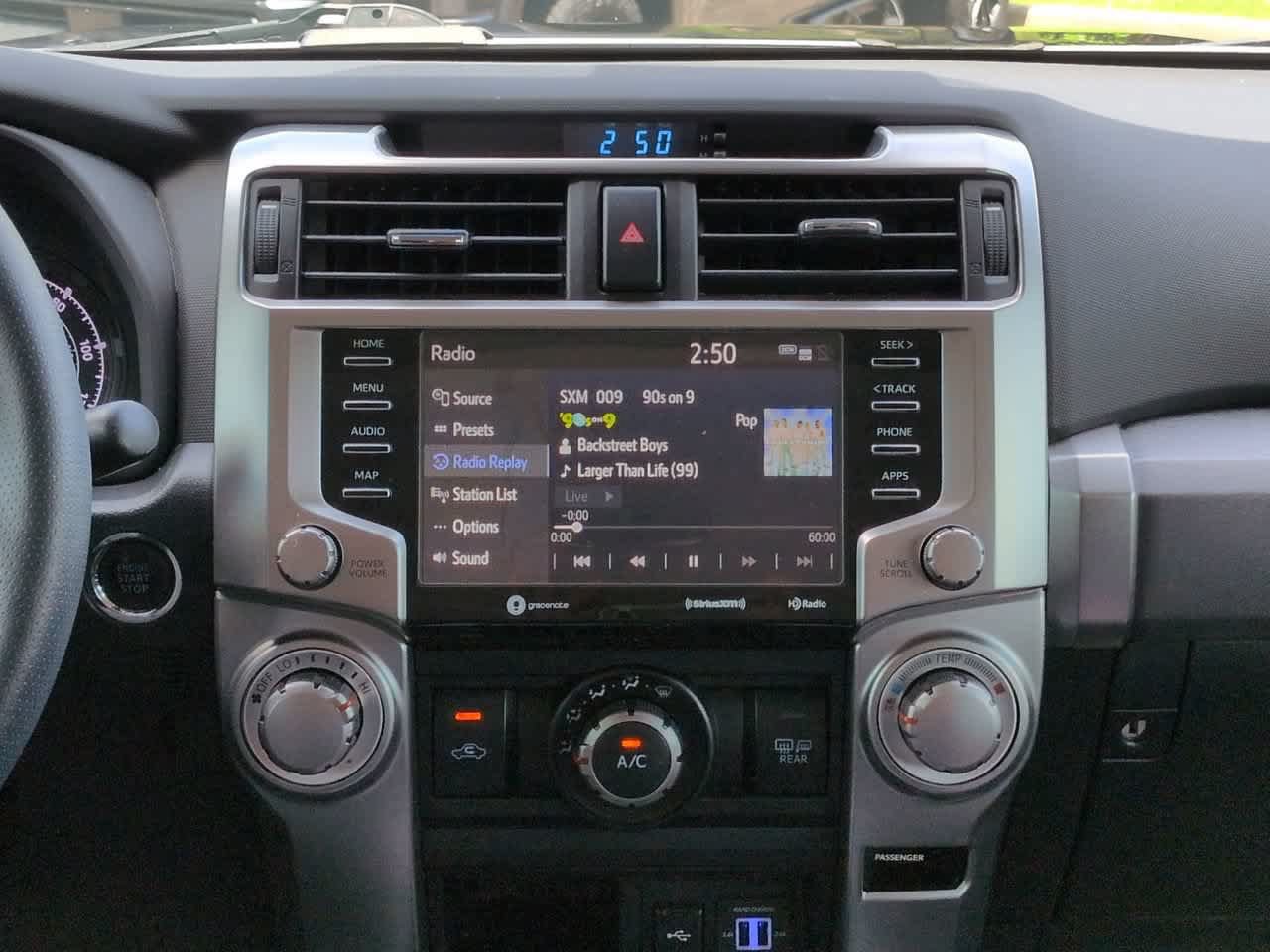 Used 2022 Toyota 4Runner SR5 Premium w/ Moonroof Package RWD image 17