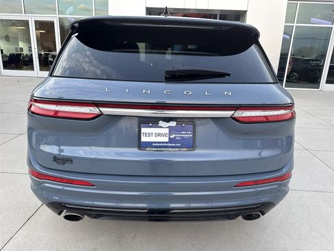 Used 2023 Lincoln Corsair Grand Touring image 6