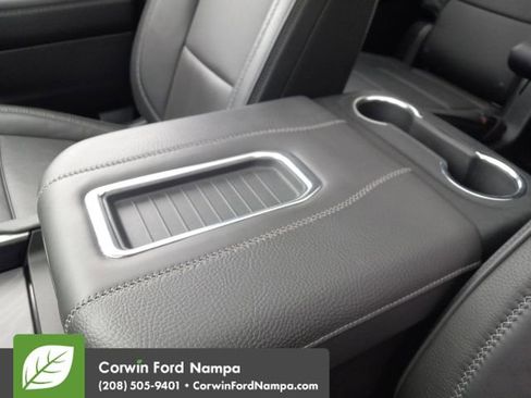 Used 2024 GMC Yukon Denali image 18