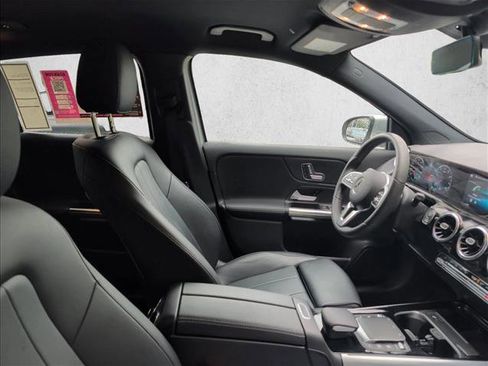 Used 2022 Mercedes-Benz GLA 250 image 19