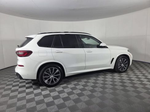 Used 2022 BMW X5 xDrive40i w/ M Sport Package AWD/4WD image 5