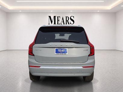 New 2026 Volvo XC90 B6 Plus w/ Protection Package Premier
