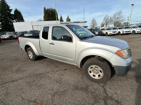 Used 2013 Nissan Frontier S image 2