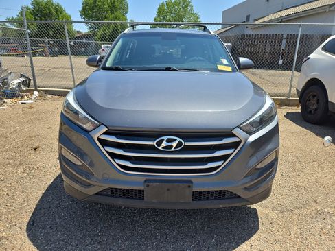Used 2017 Hyundai Tucson SE w/ SE Popular Package 02 AWD/4WD image 2