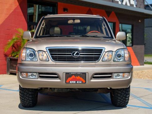 Used 2000 Lexus LX 470 4WD image 2
