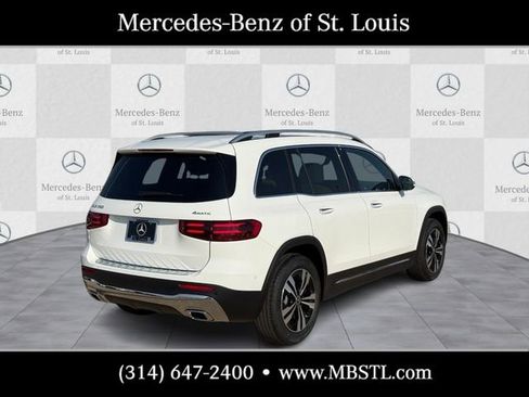 New 2026 Mercedes-Benz GLB 250 4MATIC image 3