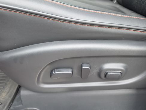 Used 2021 Nissan Titan PRO-4X w/ Off Road Protection Package AWD/4WD image 8