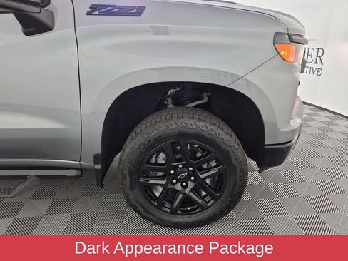 Used 2026 Chevrolet Silverado 1500 Custom Trail Boss w/ Dark Appearance Package AWD/4WD image 11