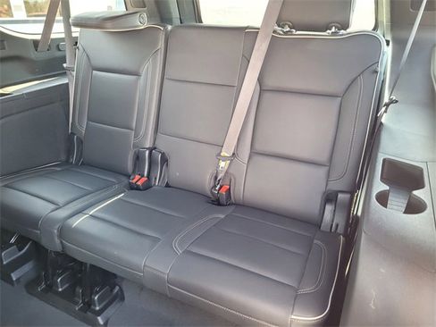 Used 2022 GMC Yukon XL SLT image 24