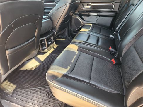 Used 2022 RAM 1500 Laramie AWD/4WD image 29