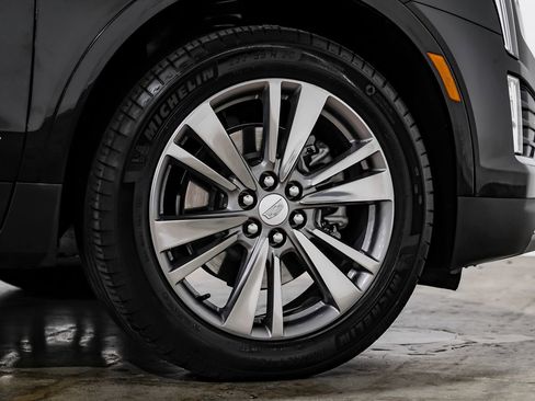 Used 2025 Cadillac XT5 Premium Luxury FWD image 62