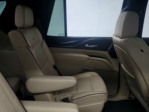 Used 2023 Cadillac Escalade Premium Luxury w/ Performance Package AWD/4WD image 28