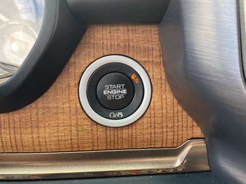 Used 2019 RAM 1500 Limited AWD/4WD image 22