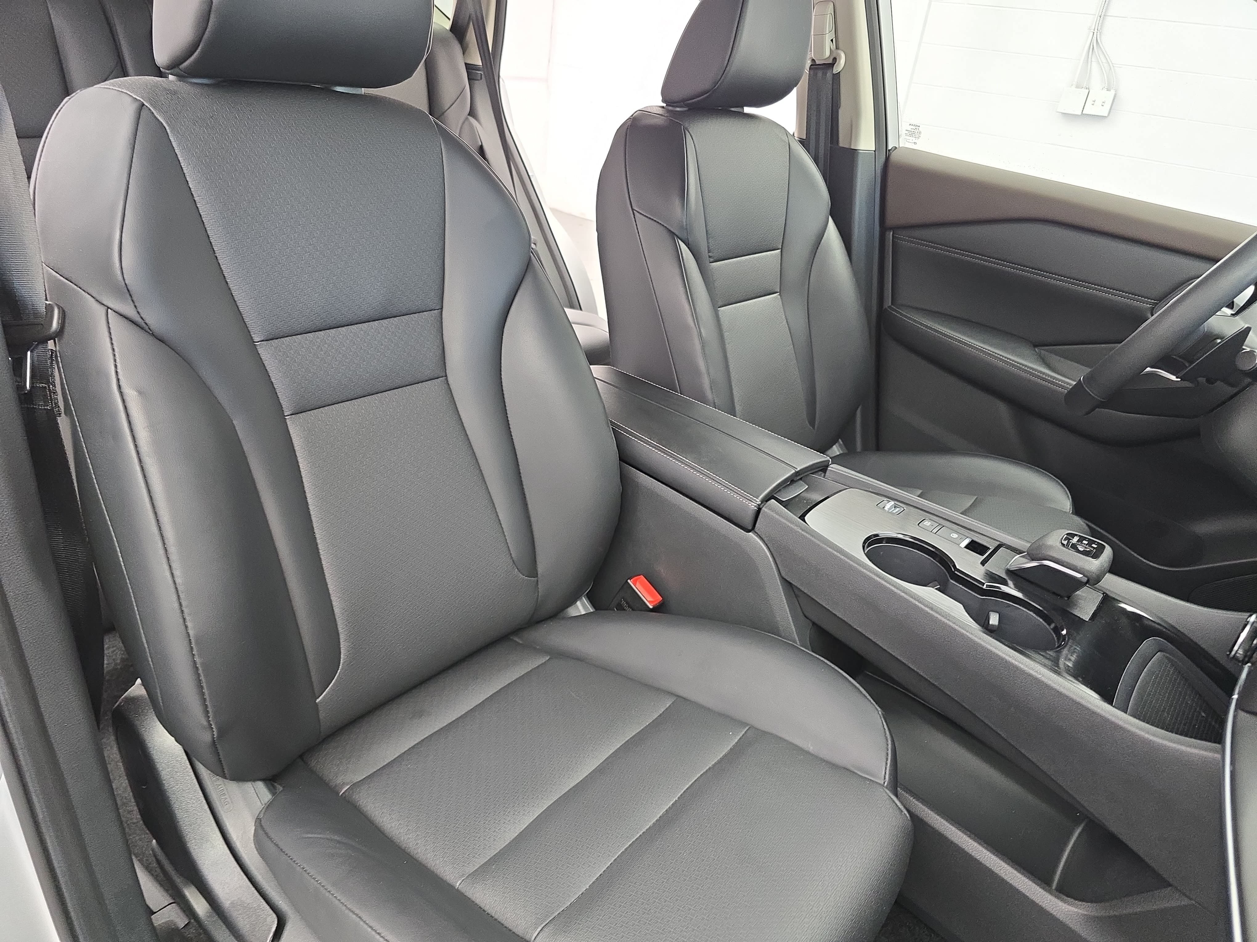 Certified 2023 Nissan Rogue SV w/ SV Premium B Package FWD image 10