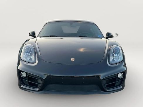 Used 2016 Porsche Cayman image 2