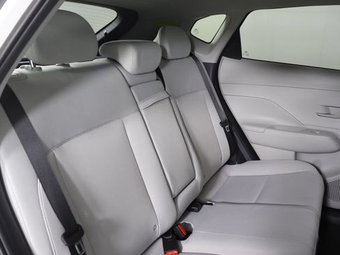 Used 2025 Hyundai Kona SEL FWD image 29