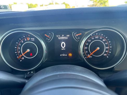 Used 2018 Jeep Wrangler Unlimited Sport AWD/4WD image 40