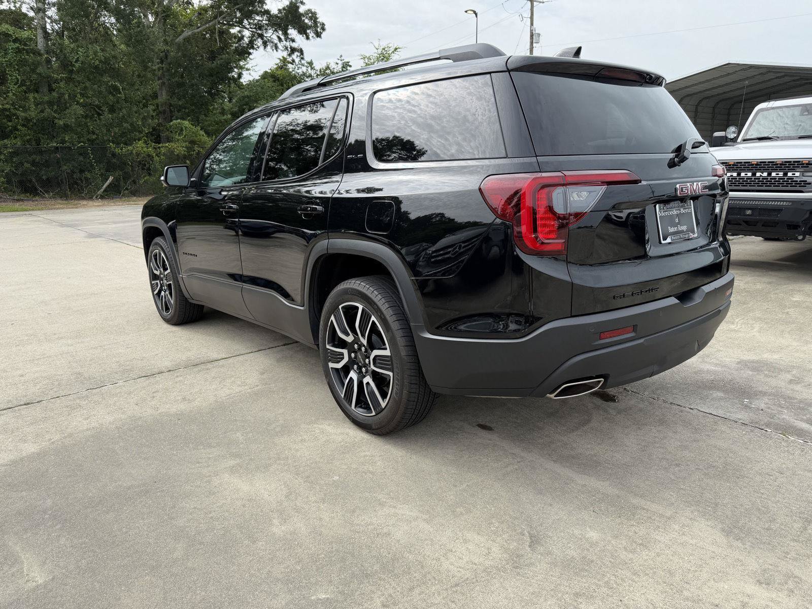 Used 2021 GMC Acadia SLE w/ Driver Convenience Package FWD image 19