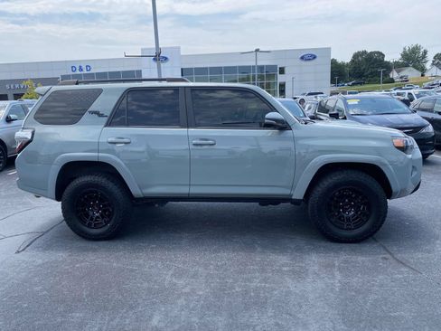 Used 2023 Toyota 4Runner TRD Off-Road Premium w/ Off Road Premium Plus Package AWD/4WD image 8