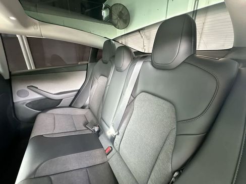Used 2025 Tesla Model 3 RWD image 22