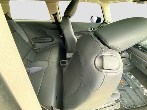 Used 2025 MINI Cooper S FWD image 28