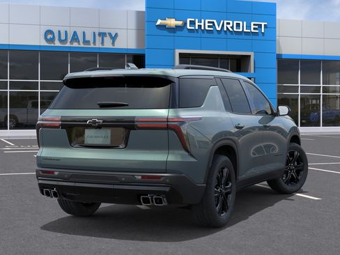 New 2027 Chevrolet Traverse LT FWD image 4