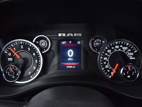 Used 2023 RAM 1500 Big Horn AWD/4WD image 20