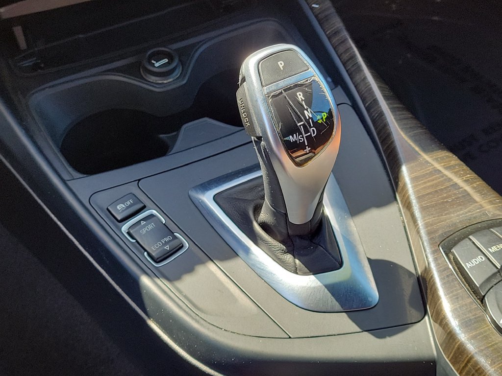 Used 2015 BMW 228i Convertible RWD image 23
