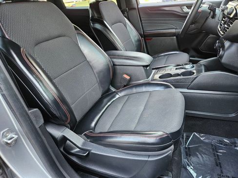 Used 2024 Ford Escape ST-Line FWD image 19
