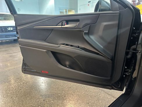 Used 2025 Toyota Camry LE image 20