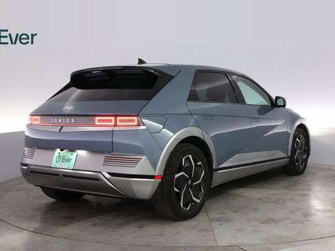 Used 2024 Hyundai Ioniq 5 Limited image 12