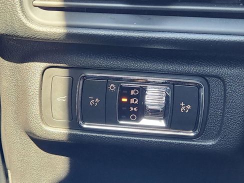 Used 2022 Lincoln Corsair AWD w/ Equipment Group 101A image 23