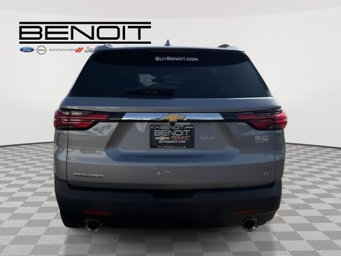 Used 2023 Chevrolet Traverse LT FWD image 6