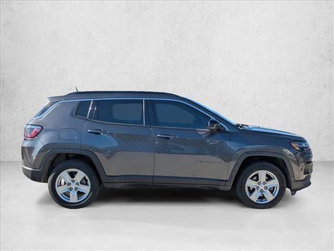 Used 2022 Jeep Compass Latitude w/ Convenience Group image 4