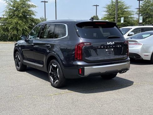 Used 2025 Kia Telluride S AWD/4WD image 4