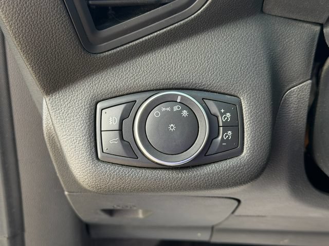 Used 2018 Ford Escape SE w/ Ford Safe & Smart Package AWD/4WD image 33