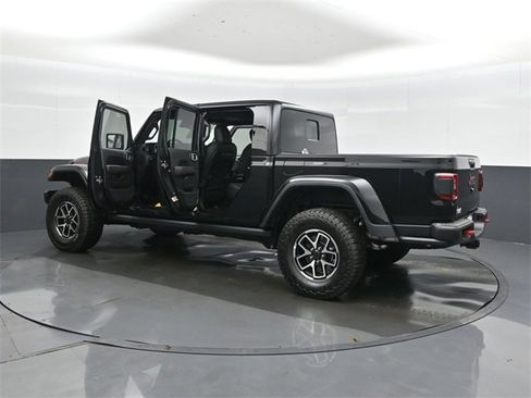 New 2025 Jeep Gladiator Rubicon image 48