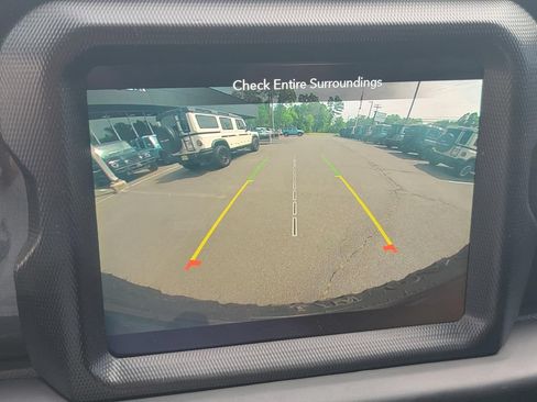 Used 2021 Jeep Wrangler Unlimited Sahara AWD/4WD image 37
