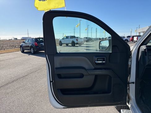 Used 2016 GMC Sierra 1500 2WD Regular Cab image 17