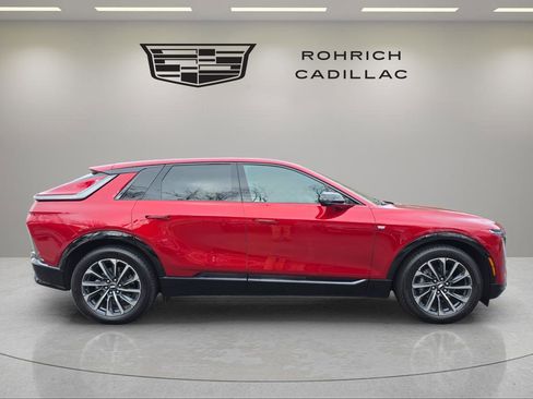 Certified 2025 Cadillac Lyriq Sport image 4