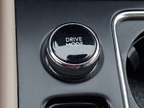 Used 2023 Lincoln Corsair Reserve w/ Equipment Group 201A image 26