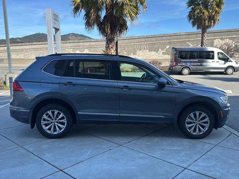 Used 2018 Volkswagen Tiguan SE image 5
