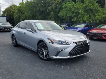 Used 2024 Lexus ES 350 w/ Premium Package