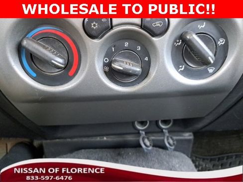 Used 2012 GMC Canyon SLE image 21